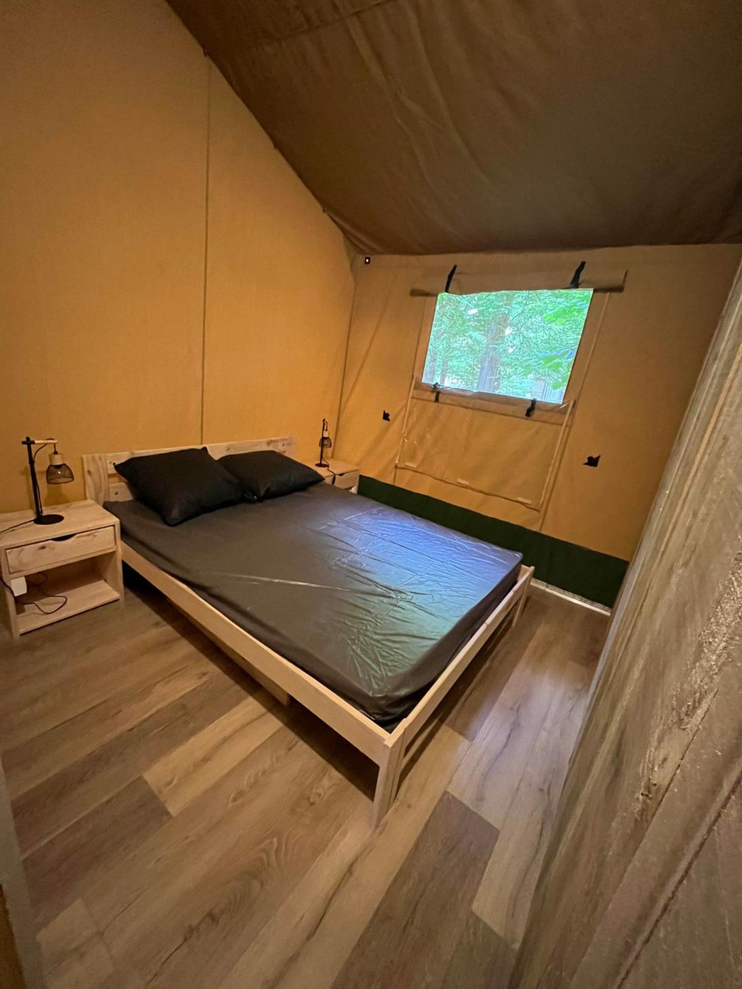 Camping Le Convivial Foncène Екстериор снимка